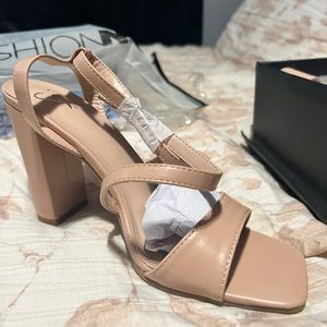 Windsor Heels *Brand new*